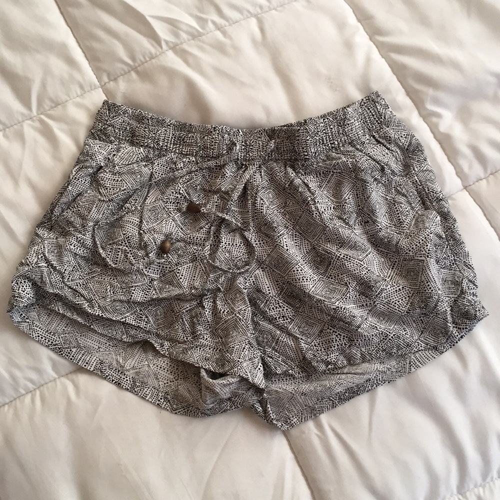 Lightweight Drawstring Shorts - Picture 2 of 3